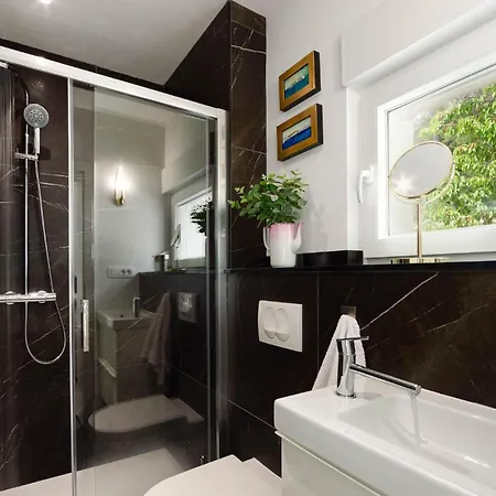 Dom wakacyjny Beautiful In Naklice With Kitchen *